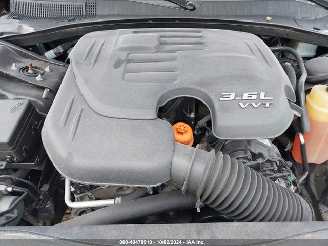 2C3CCAAG8JH327169 Chrysler 300 Touring