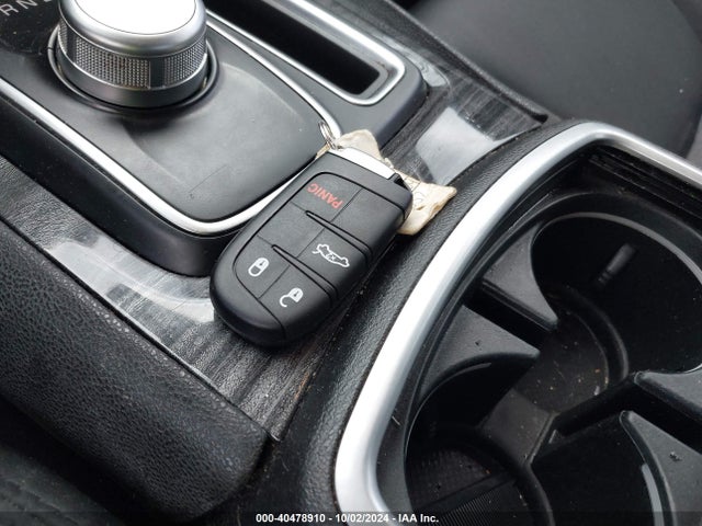 2C3CCAAG8JH327169 Chrysler 300 Touring
