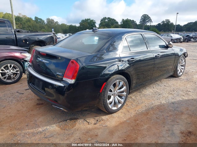 2C3CCAAG8JH327169 Chrysler 300 Touring