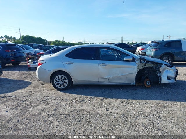 Toyota COROLLA LE 2017 5YFBURHE9HP649928 Image 13