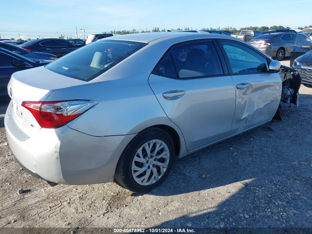 Toyota COROLLA LE 2017 5YFBURHE9HP649928 Image 4
