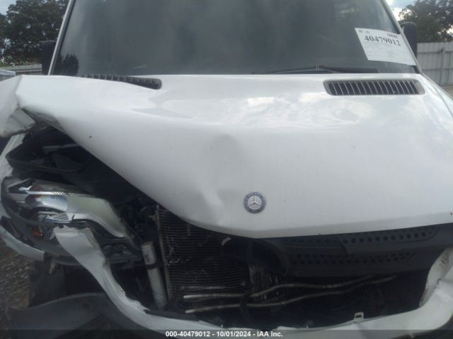 WD3PE7DC7F5987683 Mercedes-Benz Sprinter 2500 Normal Roof