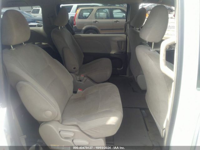 5TDZZ3DC5HS769010 Toyota Sienna L 7 Passenger