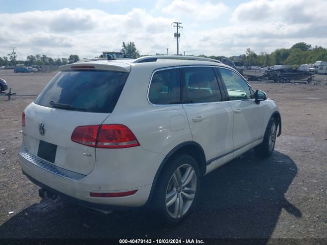 2012 VOLKSWAGEN TOUAREG WVGFK9BP8CD001649 Photo 3