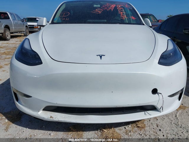 2024 TESLA MODEL Y 7SAYGDEE8RA310440 Photo 5