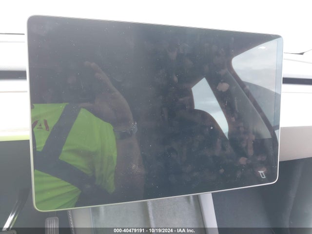 2024 TESLA MODEL Y 7SAYGDEE8RA310440 Photo 6