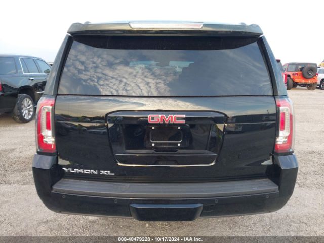 1GKS1GKC9KR374227 GMC Yukon Xl Slt