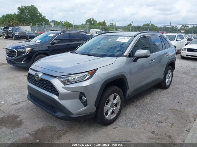 Toyota Rav4 Xle 2020 2T3W1RFV3LC035700 Image 2