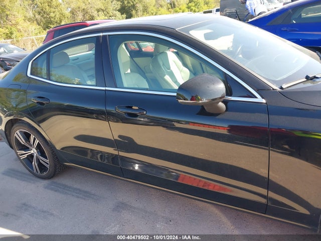 Volvo S60 B5 Inscription 2022 7JRL12FL8NG154723 Image 13