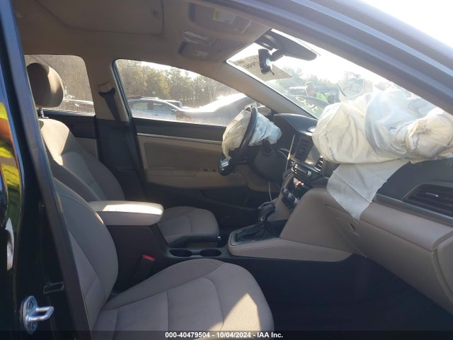 Hyundai Elantra Value Edition 2019 5NPD84LF8KH449952 Image 5