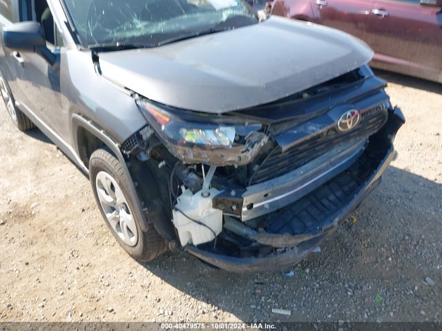 Toyota RAV4 LE 2019 2T3H1RFV3KW001990 Image 17