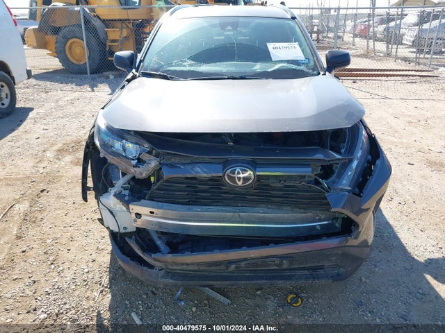 Toyota RAV4 LE 2019 2T3H1RFV3KW001990 Image 6