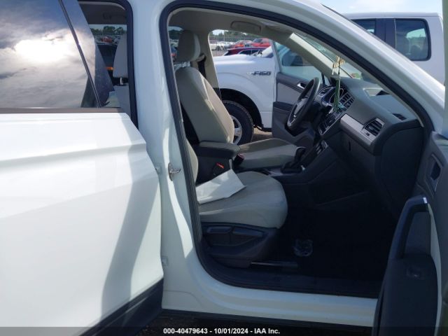 3VV1B7AX4KM018778 Volkswagen Tiguan 2.0t S
