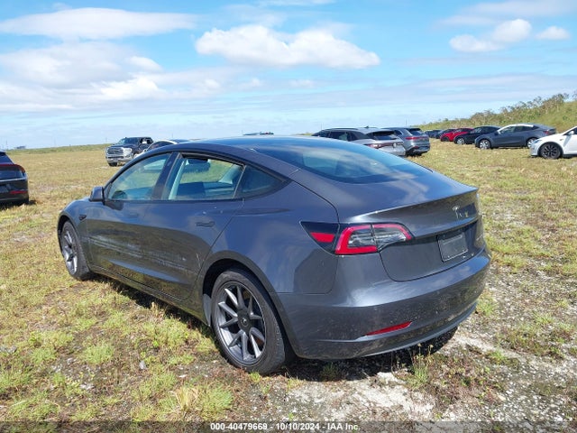 2022 TESLA MODEL 3 5YJ3E1EB3NF347703 Photo 2