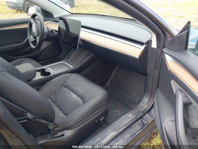 2022 TESLA MODEL 3 5YJ3E1EB3NF347703 Photo 4