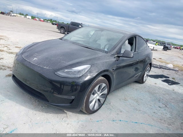 2024 TESLA MODEL Y 7SAYGAEE4RF037143 Photo 1