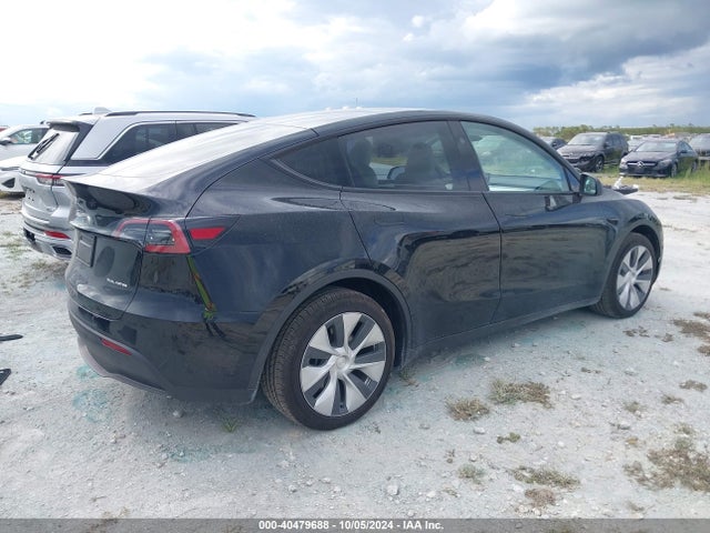 2024 TESLA MODEL Y 7SAYGAEE4RF037143 Photo 3