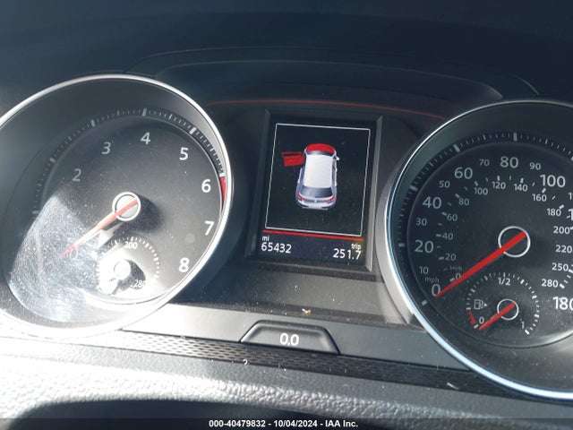3VW547AU0HM003183 Volkswagen Golf Gti Se 4-door
