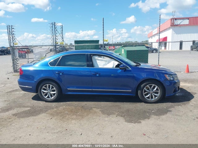 1VWAT7A3XHC059707 Volkswagen Passat 1.8t S