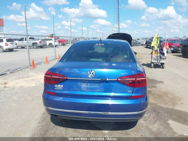 1VWAT7A3XHC059707 Volkswagen Passat 1.8t S
