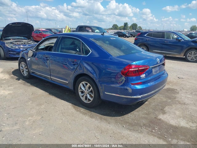 1VWAT7A3XHC059707 Volkswagen Passat 1.8t S