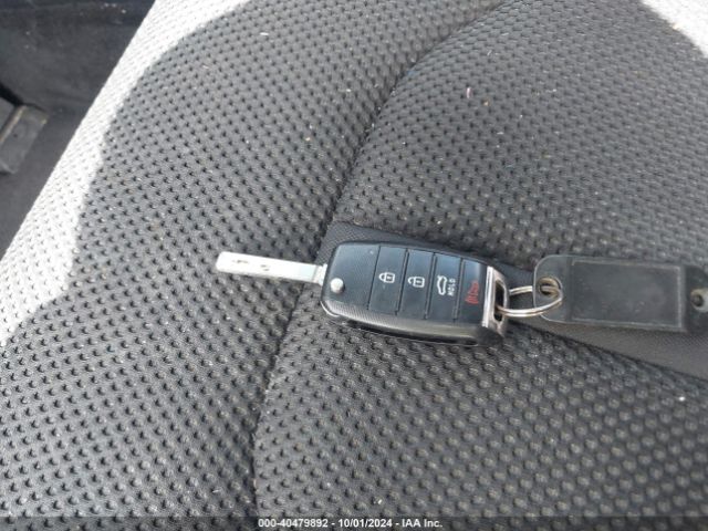 5XXGT4L32KG377000 KIA Optima Lx