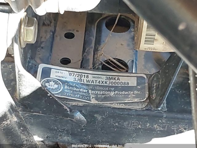 2019 CAN-AM OUTLANDER 3JBLWAT4XKJ000088 Photo 9