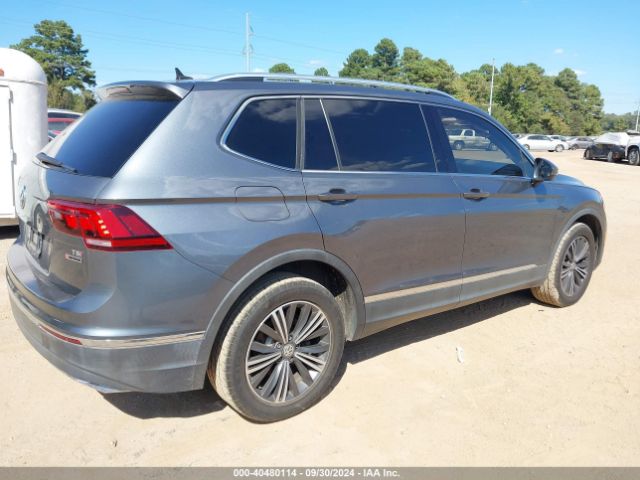 3VV2B7AX4JM027404 Volkswagen Tiguan 2.0t Se/2.0t Sel