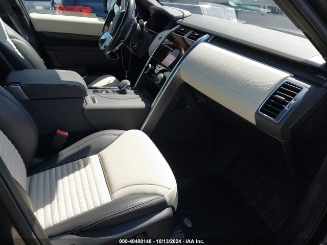 SALRT4EUXN2458215 Land Rover Discovery P360 S R-dynamic
