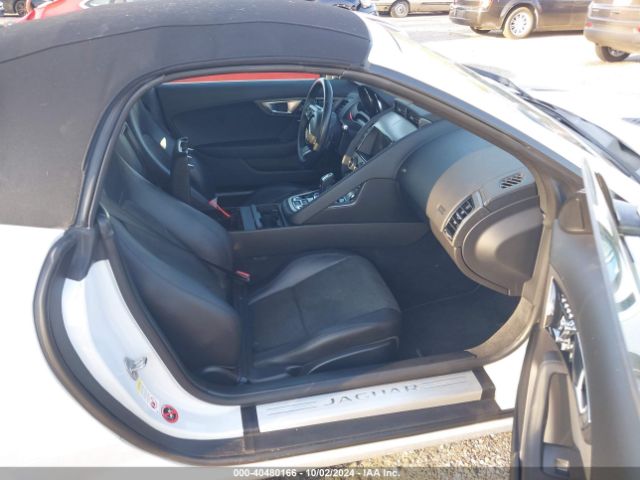 SAJWA6ETXG8K22748 Jaguar F-Type