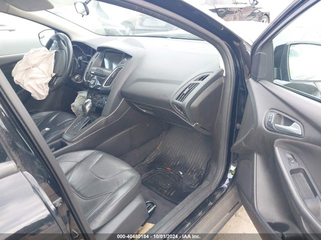 Ford FOCUS SE 2016 1FADP3F26GL363876 Image 5