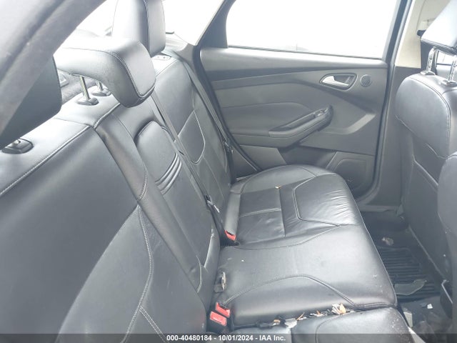 Ford FOCUS SE 2016 1FADP3F26GL363876 Image 8