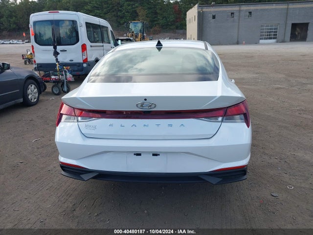 5NPLM4AG8NH063801 Hyundai ELANTRA SEL