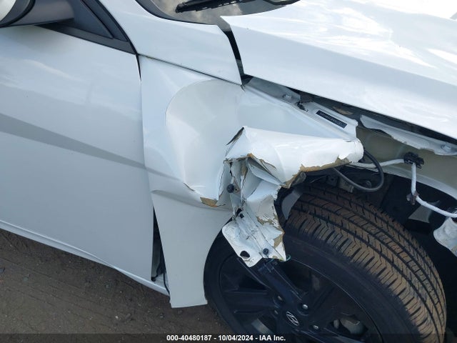 5NPLM4AG8NH063801 Hyundai ELANTRA SEL
