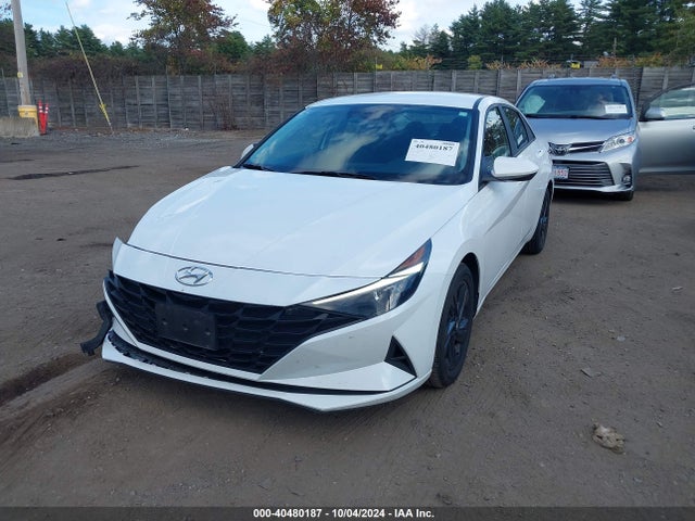 5NPLM4AG8NH063801 Hyundai ELANTRA SEL
