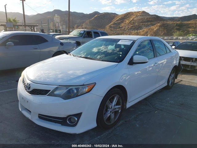 Toyota CAMRY SE 2014 4T1BF1FK4EU870447 Image 2