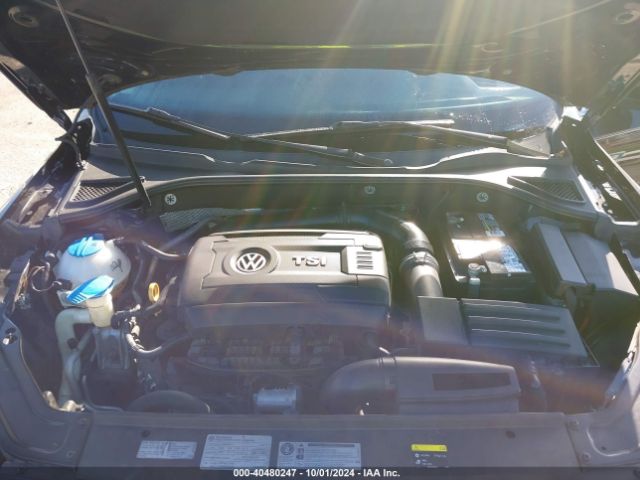 1VWAT7A35GC036821 Volkswagen Passat 1.8t R-line