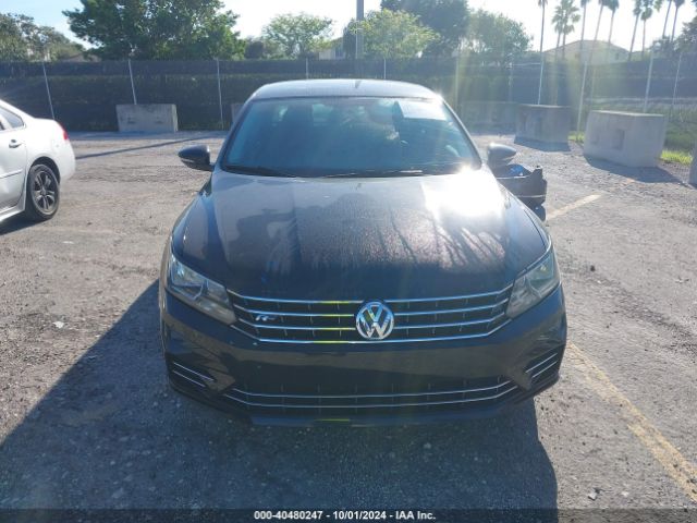 1VWAT7A35GC036821 Volkswagen Passat 1.8t R-line
