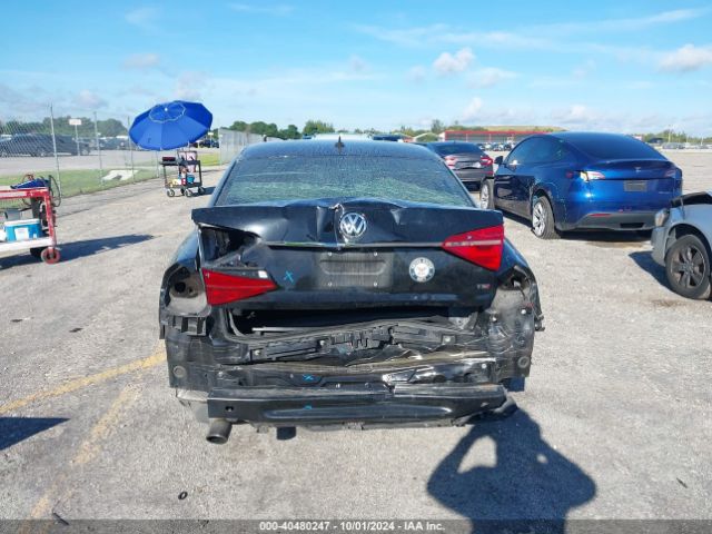 1VWAT7A35GC036821 Volkswagen Passat 1.8t R-line