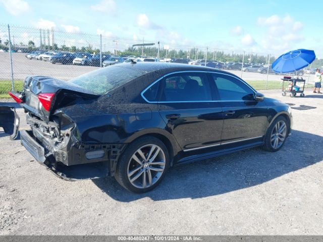 1VWAT7A35GC036821 Volkswagen Passat 1.8t R-line