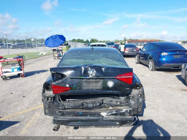 1VWAT7A35GC036821 Volkswagen Passat 1.8t R-line