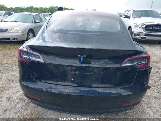 Tesla Model 3 Long Range/mid Range 2018 5YJ3E1EA0JF017504 Image 15