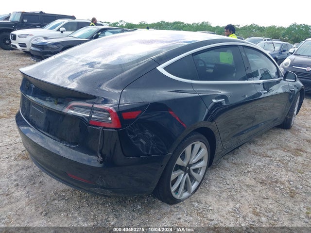 2018 TESLA MODEL 3 5YJ3E1EA0JF017504 Photo 3