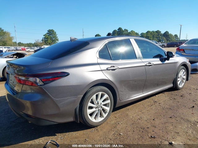 Toyota CAMRY LE 2024 4T1C11AKXRU889536 Image 4