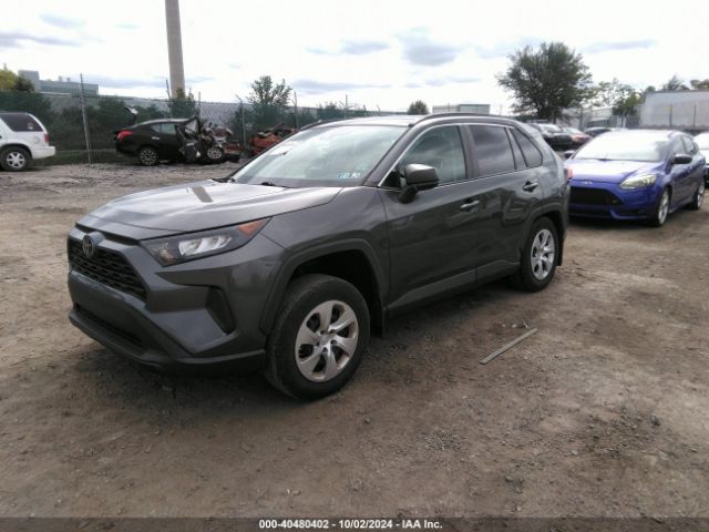 2T3F1RFV2MC215011 Toyota RAV4 LE