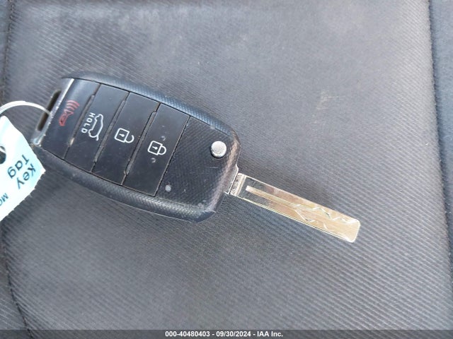 KIA SOUL + 2016 KNDJP3A53G7316683 Image 10