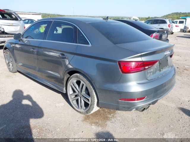 2019 AUDI A3 WAUGUGFF4K1011147 Photo 2