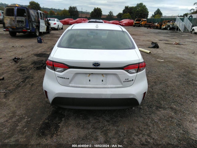 Toyota Corolla Hybrid Le 2024 JTDBCMFE5R3049278 Image 16