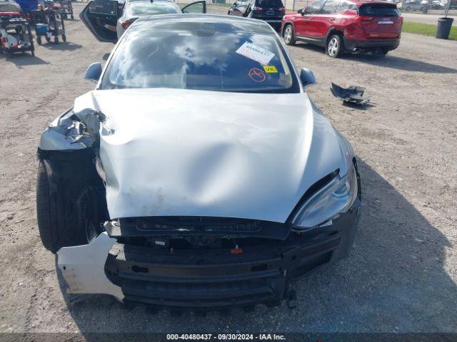 5YJSA1H1XEFP32301 Tesla Model S P85