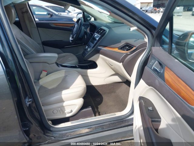 5LMCJ2D9XKUL34054 Lincoln MKC SELECT